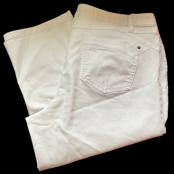 White Capri Pant - Picture 1 of 2
